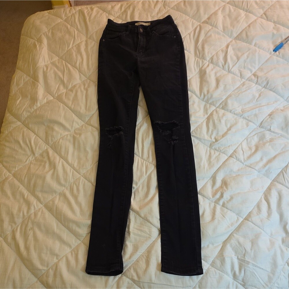 Levi's Women's 721 Skinny Jeans -  24x30 Black Dark Wash High Rise Distressed